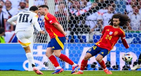 كوكوريلا: نحتاج إلى تجنب هجمات إنجلترا المرتدة.. وبالمر من الصعب مواجهته